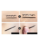 O.TWO.O delineador selo preto líquido.